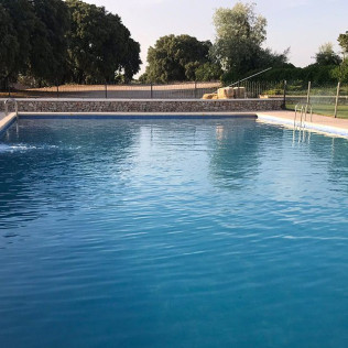 Escapada de 1 o 2 Noches con Desayuno en Hotel Finca Las Beatas (Villahermosa, Ciudad Real)