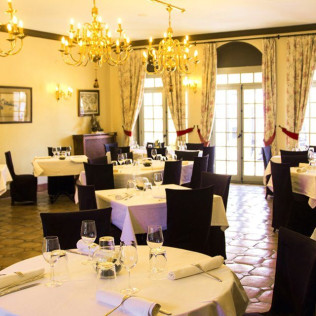 Escapada de 1 o 2 Noches con Desayuno en Hotel Finca Las Beatas (Villahermosa, Ciudad Real)