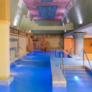 Spa y Comida o Cena en Four Points by Sheraton Costa Blanca Resort 4* (Benidorm, Alicante)