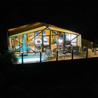 Escapada Romántica de 2 Noches con Cena en Suite o Junior Suite de Glamping La Dehesa Experiences (Adamuz, Córdoba)