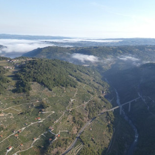 Viaje en Globo sobre la Ribeira Sacra con Fotos y Vídeo (Lugo)
