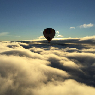 Viaje en Globo sobre la Ribeira Sacra con Fotos y Vídeo (Lugo)