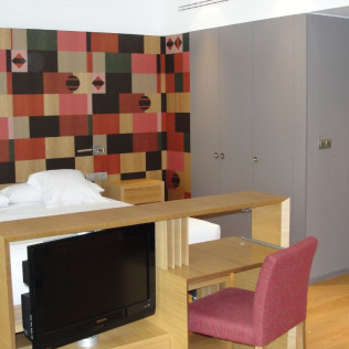 Escapada Romántica con Cena Especial en Habitación Superior de Balneario de Panticosa 4* (Huesca)
