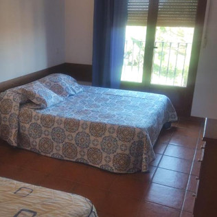 Escapada con Desayuno en Hostal Casa Mariano (Segovia) 