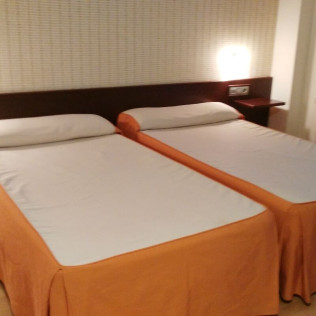Escapada con Cena en Hotel Alfageme (Trobajo del Camino, León)