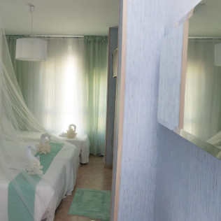 Escapada de 2 Noches con Desayuno en Hotel Restaurante Áncora (Finisterre, A Coruña)