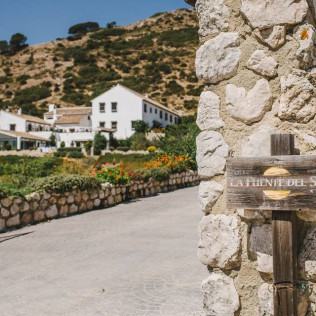 Escapada con Desayuno en Hotel Fuente del Sol 4* (La Joya - Antequera, Málaga)