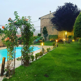 Escapada de 1 o 2 Noches con Desayuno en Hotel Antiguo Palacio de Atienza (Atienza, Guadalajara)