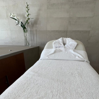 Ritual Cleopatra: Baño Aromático, Masaje Relajante y Craneal y Peeling en Spa Best Tenerife del Hotel Best Tenerife 4* (Santa Cruz de Tenerife)