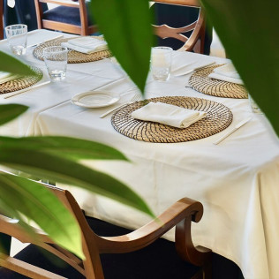 Almuerzo o Cena para dos en Hotel Best Western Premier CMC Girona 4* (Girona)