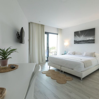 Escapada con Cena en Boutique Hotel Can Picó 4* (Pelacalç, Girona)