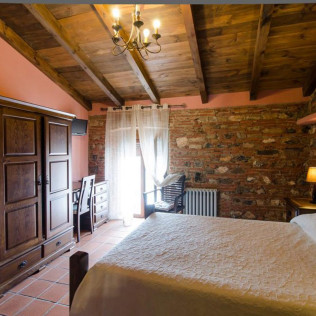Escapada en Hotel Rural Cerro Príncipe con Visita y Cata para dos en Bodega Las Encomiendas (Badajoz)