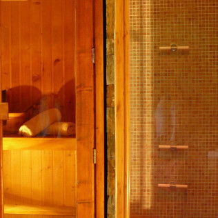 Escapada de 2 Noches con Spa Privado Romántico y Masaje Opcional en El Huerto del Abuelo (Almiruete, Guadalajara)