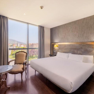 Escapada de 2 Noches con Desayuno en Iberik Santo Domingo Plaza Hotel 4* (Oviedo, Asturias)