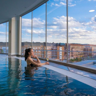 Circuito Spa y Comida para dos en Spa Gran Hotel Lakua 5* - Lunes a viernes (Vitoria-Gasteiz, Álava)