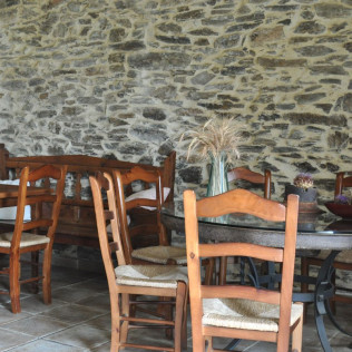 Escapada con Desayuno en Hotel Rural Mesa del Conde (San Felices de los Gallegos, Salamanca)
