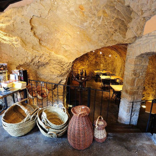 Comida o Cena para dos en Montsonís Medieval Resort (Lleida)
