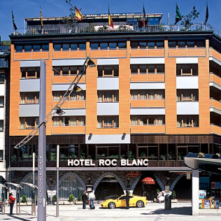 Escapada con Comida o Cena en Hotel Roc Blanc 4* (Andorra)