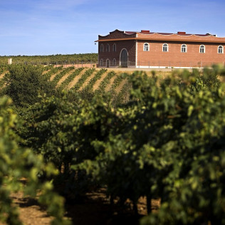Escapada con Desayuno y Visita a Bodega en Hotel Monasterio Rocamador (Almendral, Badajoz)
