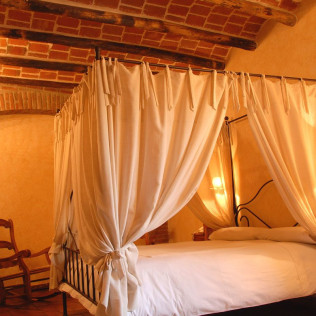 Escapada con Desayuno en Hotel Rural La Sinforosa 4* (Alange, Badajoz)