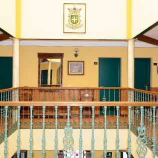 Escapada con Desayuno en Hotel Rural Soterraña (Madroñera, Cáceres)