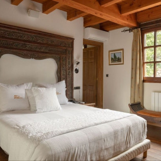 Escapada con Bañera Hidromasaje en Hotel & Spa Etxegana (Vizcaya)