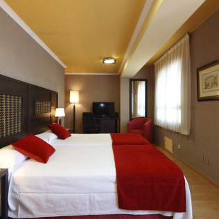 Escapada de 2 Noches con Spa en Hotel Congreso 4* (Teo - Santiago de Compostela, A Coruña)