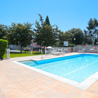 Circuito Spa, Masaje y Cena para dos en Hotel Congreso 4* (Teo - Santiago de Compostela, A Coruña)