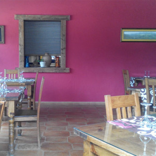 Escapada con Desayuno en Hotel Rural Valle Agadón (Monsagro, Salamanca)