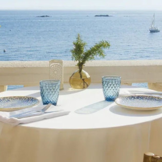 Masaje en Pareja con Cóctel y Cena o Comida para dos en Hotel Vistabella 5* (Roses, Girona)
