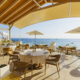 Masaje en Pareja con Cóctel y Cena o Comida para dos en Hotel Vistabella 5* (Roses, Girona)