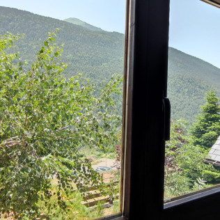 Escapada de 2 Noches con Desayuno en Hotelet de Betlan (Betlan, Lleida)