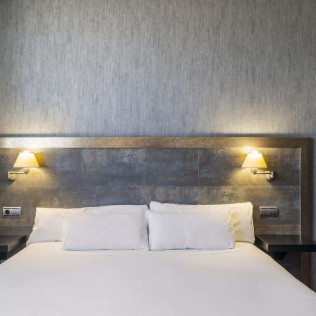 Escapada con Desayuno en Iberik Santo Domingo Plaza Hotel 4* (Oviedo, Asturias)
