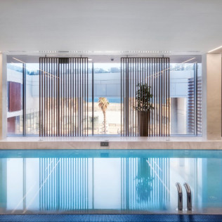 Circuito Spa y Comida o Cena para 3 personas en Hotel Marina Badalona 4* (Badalona, Barcelona)