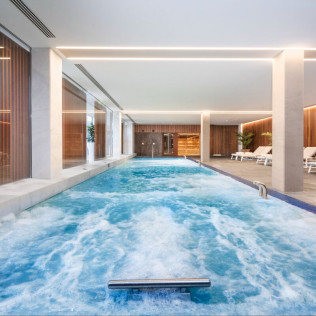 Circuito Spa y Comida o Cena para 3 personas en Hotel Marina Badalona 4* (Badalona, Barcelona)