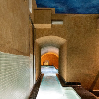 Termas Romanas y Tratamiento Facial Fleur de Bali en Hospes Palacio del Bailío 5* (Córdoba)