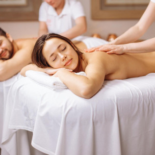 Jacuzzi Privado y Masaje para dos en Aguas del Sol Centro Wellness (Torremolinos, Málaga)