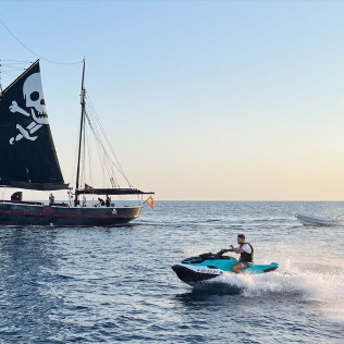 Dolphin Tour: Ruta en Jet Ski (Santa Eulalia del Río, Ibiza)