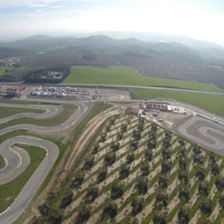Tanda de Karting de 15 minutos para 2 ó 4 personas en Karting Campillos (L-V) (Málaga)