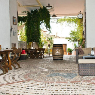 Escapada de 2 Noches con Desayuno en La Posada de Bayuela (Castillo de Bayuela, Toledo)