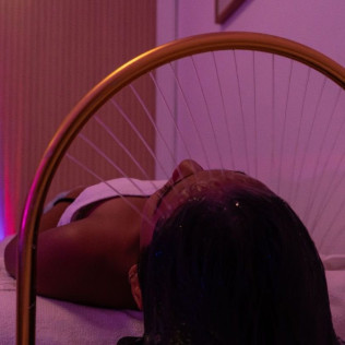 Tratamiento Premium Head Spa Suite en Brisa Head Spa Tetuán (Madrid)