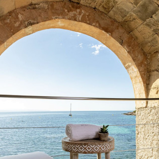Ritual de Felicidad a Duo: Spa, Masaje, Mini Facial y Copa de Cava para dos en Hospes Maricel & Spa 5* (Palma de Mallorca)