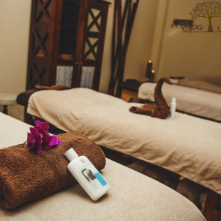 Masaje y Menú para dos en Spa Sensara (Benalmádena, Málaga)