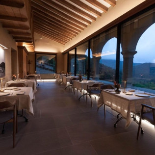 Circuito Spa y Menú Degustación para dos en Hotel Finca Llongarriu 4* (Vall de Bianya, Girona)