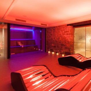 Circuito Spa y Menú Degustación para dos en Hotel Finca Llongarriu 4* (Vall de Bianya, Girona)