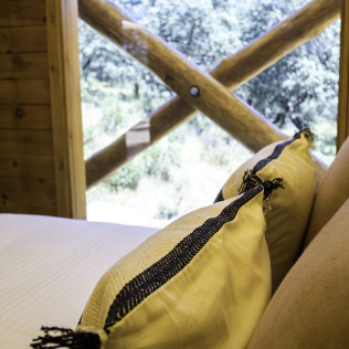Escapada en Familia de 2 Noches con Desayuno en Junior Suite de Glamping La Dehesa Experiences (Adamuz, Córdoba)