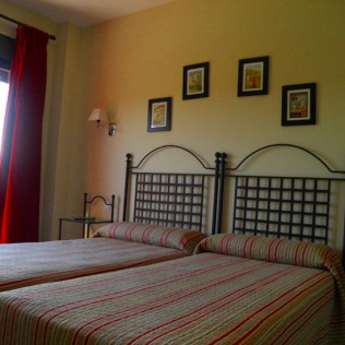 Escapada con Cena en Hotel Cebreros 4* (Ávila)