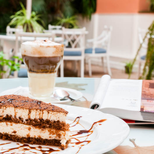 Escapada de 2 Noches con Desayuno en Hotel Palacio las Manillas 3* (Sabiote, Jaén)