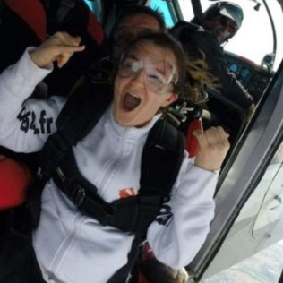Paquete VIP: Salto en Tándem con Fotos, Vídeos y Cámara a Bordo (Lasclaveries, Francia)