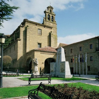Mesa para dos: Comida o Cena para dos personas en Parador de Santo Domingo Bernardo de Fresneda (La Rioja)